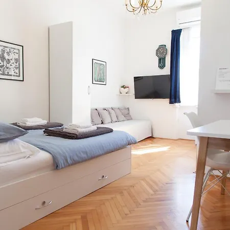 Milla Guest house Split